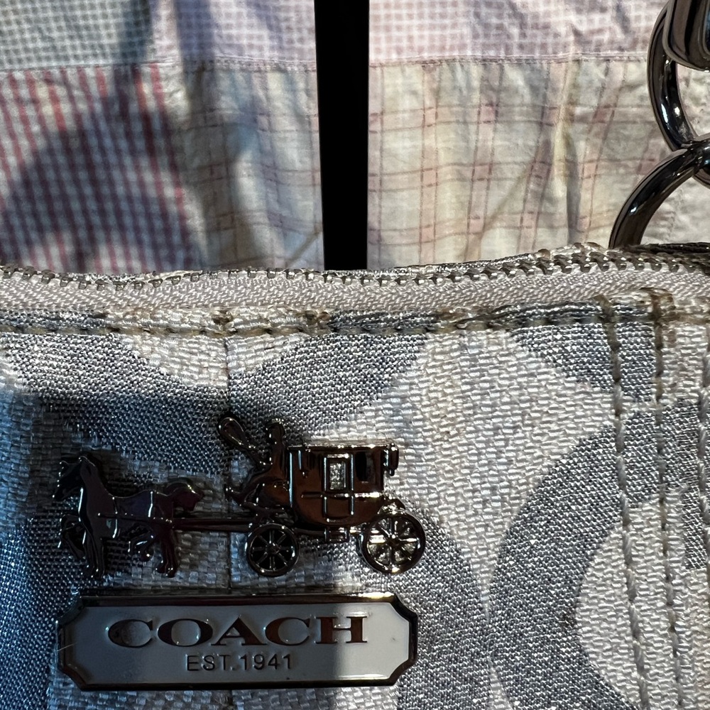 Coach Signature Floral Appliqué Madison Sophia satchel in Light Gray - Picture 6 of 12